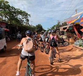 Tour in bici di mezza giornata nella campagna di Siem Reap con guida